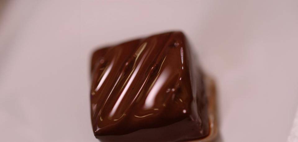 chocolate shows traces