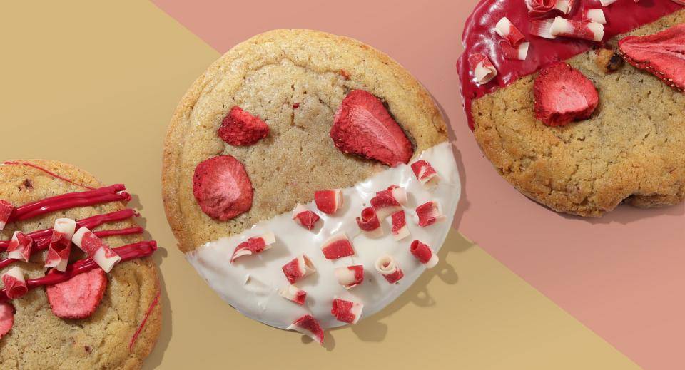 Cookies decorated with red curls