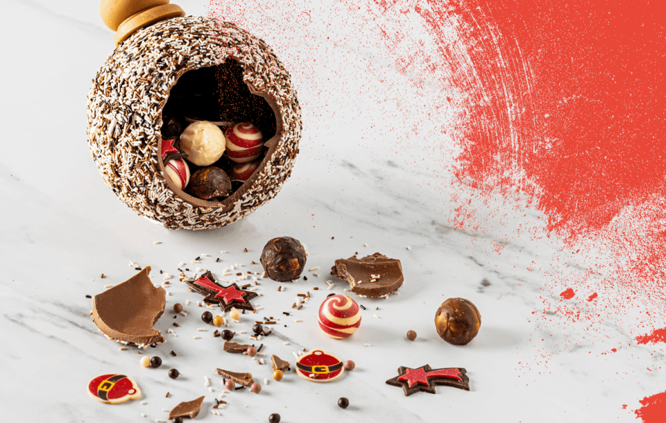 Surprise filled baubles