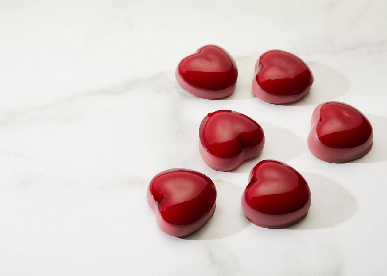 RUBY HEART SHAPED PETIT FOURS